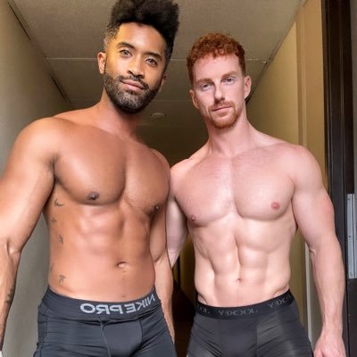 D👨🏻‍🦰 & P👨🏾‍🦱 // Interracial couple // 18+ content // https://t.co/PY5kmvFeXi // Vancouver 🇨🇦