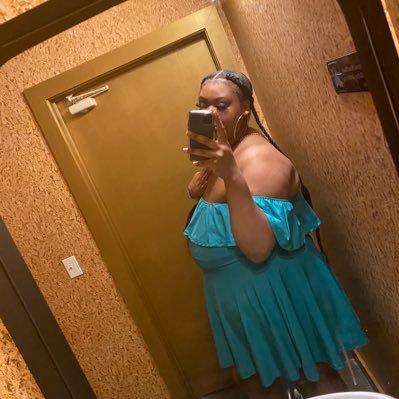 615Derlonda4's profile picture. life is good 💯. longlive big cousin 🙏🏽🕊 long live grandma 😢 I’m a mommy 🤰🏽🕊❤️🥰