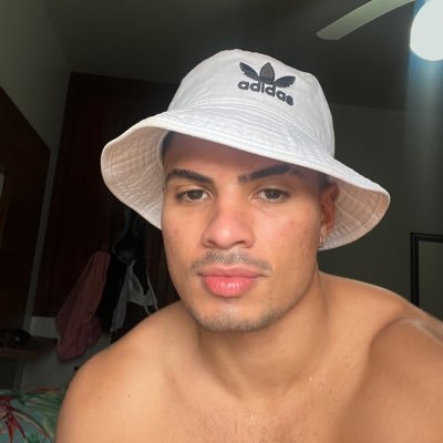 não me orgulho de nada que você vê aqui
