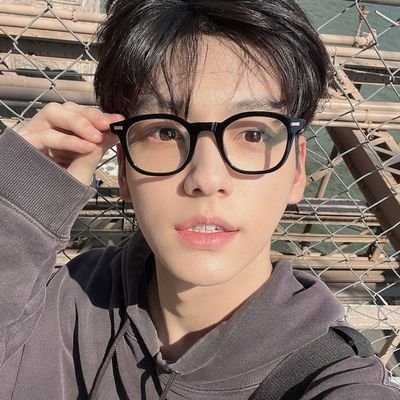 aku dan @O23O13 adalah satu