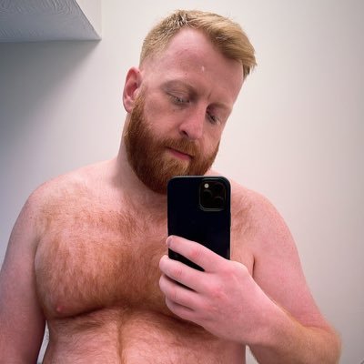 he/him/his • dad bod • jocks/socks • ginger fetish • muscle worshiper • 420 friendly • team bottom • aspiring daddy • 🏳️‍⚧️ally