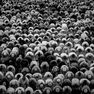 Ahmeed_yusuf's profile picture. صدقة لـ أحمد ولـ جميع المسلمين الأحياء منهم والأموات أسأل الله أن يكون شفيعًا له. اللـهـم إن رحمتك وسعت كل شيء فارحمه رحمة تطمئن بها نفسه وتقر به عينه.