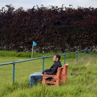 whistlepig7's profile picture. Twitter - people talking and shouting into empty rooms forlornly hoping for a response.