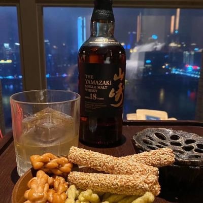 Domino21389685's profile picture. 要做个奋进阳光，永远保持好奇保持热爱的大叔