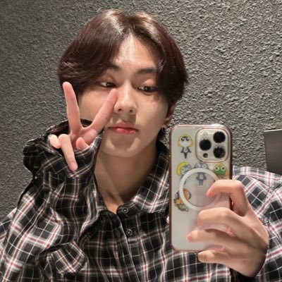was @seankylebns for Enha, Blackpink, Twice & Taylor Swift