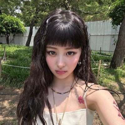 mndlvcart's profile picture. — 🛒 mainly for #제니, #한지성, and #윈터