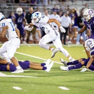 2025 | Lampasas HS | 2023 District Utility POY WR/DB | 6’2 210 | 4.65 40 | 35’’ vert | 5.1 GPA | SAT 1200 | NCAA # 2203471764 | haegan.oncken@gmail.com |🦇