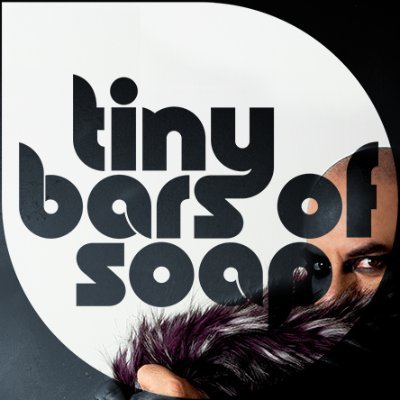 Tiny Bars of Soap es música original pop. Se trata de viajar entre robots, sintetizadores y guitarras.