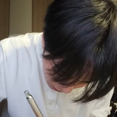 phattarasasi1's profile picture. 트하 👋