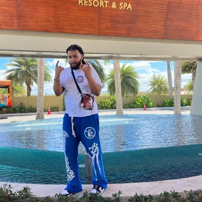 _1999c_'s profile picture. ⚠️🔋