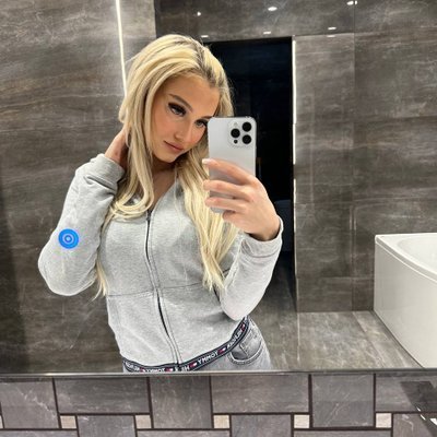 Emilyz82157890's profile picture. Sunday dress girl 🙈
Backup, follow my main acc: @emillyyyxxo