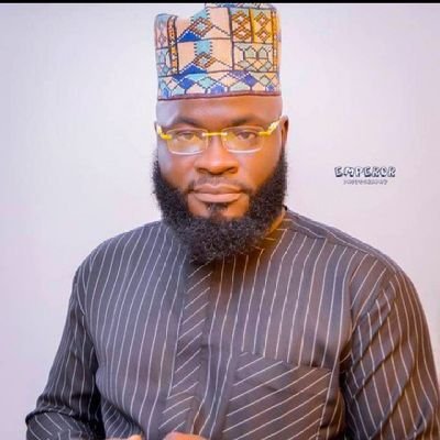 hotmoshimagery's profile picture. I am me and I remain me