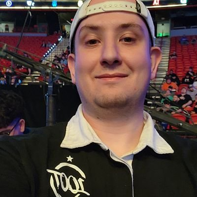 Engineer, Gamer, Streamer, Whovian, lvl 34