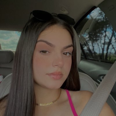 EvelynCamargom1's profile picture. •NUNCA DEIXA O MEDO DECEDIR O FUTURO •