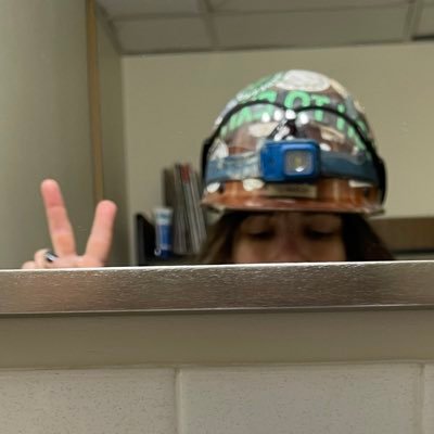 Appalachia raised. Carving out a humble existence in the INW. UBC Local 59. 🔨🛼🥃⛷️🎪🧶🔥🏴