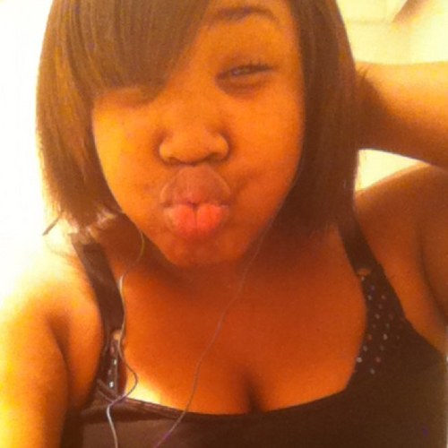 LoveeKeekee's profile picture. #TeammSwaqq #FollowwBackk #TeammDivaa #TeammEffLovee #TeammKeeBhadd ♥
