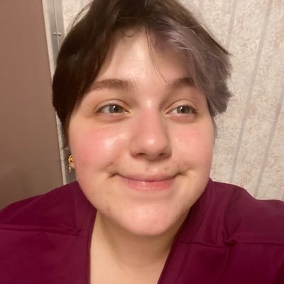 I read too much and listen to dnd podcasts too often • 21 • bored