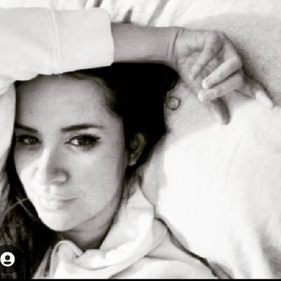 chicamusik's profile picture. ¸.•´¸.•*´¨) ¸.•*¨)
love love love you *´¨)
¸.•´¸.•*´¨) ¸.•*¨)
 (¸.•` ¤ Musik (urbanist)
LIGHT ON 💡