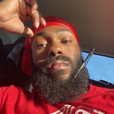 #AmbitiousEyez👁️\\ SilverBack Boxing🦍\\ Sagittarius♐️ \\ Artist🎨📸\\SnapChat👻😈:Tvnkk_
