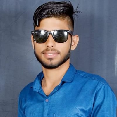 # NFU #
पढ़ लिखकर भी खामोश हो तो कलम तोड़ दो ,
हक के लिए नहीं लड़ सको तो जिना छोड़ दो ...!
RJ21
नेशनल फुलचंद युनियन
