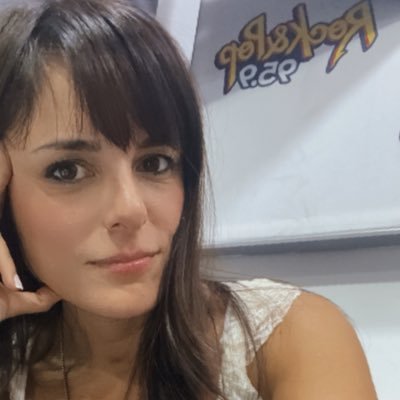 🎙Locutora • Comunicadora • Entertainer  📻 @fmrockandpop #NadieNosPara | Amo la radio, el mar y el mate 🧉 Beatle fan ⭐️Made in Lanús⭐️