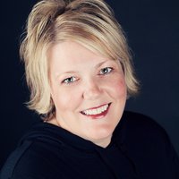 Christine Steendahl (@authenticmoms) 's Twitter Profile