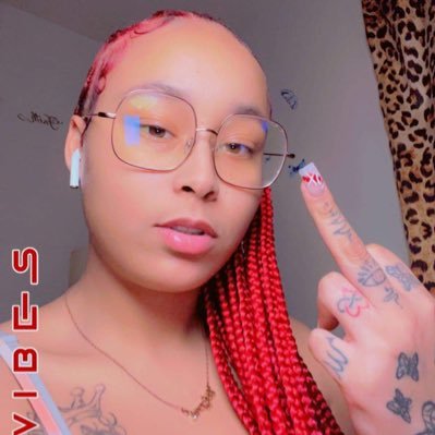 TOXIC & FREAKY ASF 🤸🏽‍♀️ Solo Female Content Creator // BiSexual ♏️🌈 // NO MEETS OR COLLABS // B/U @Drwaterparkk 💦 .. DM For Menu , PAYMENT READY💰