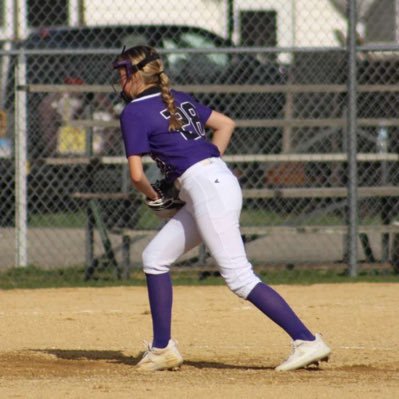 Uncommitted (2025) | Softball RHP, Utility | 5’5 | 3.8 GPA | Illinois Hawks 16u Belter #28