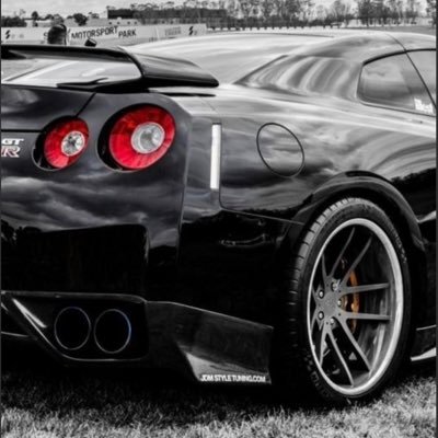 Huke232702's profile picture. Automotive enthusiast