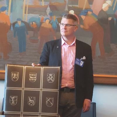 Koti, uskonto ja isänmaa. Kirjoitukset ovat vain omia mielipiteitäni. Kunnioitan sotiemme veteraanien työtä Isämaamme hyväksi. Kiitos!