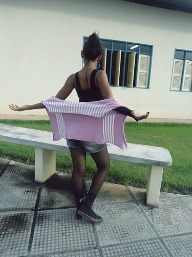 Menininha simples e com um bom coração 
q adora ajudar aos outros e q ama uma nova amizade...
(se me seguir...sigo de volta)  ...Obg :)