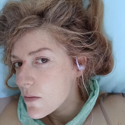 Chronicling my unique life 🚙 Spreading positivity ⭐️ Laughing, healing ❤️🩹