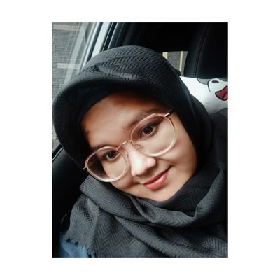 desizeatifani's profile picture. Obliviate