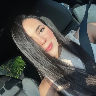 mariaviloriag's profile picture. 23, Ing quimica~♍️✨