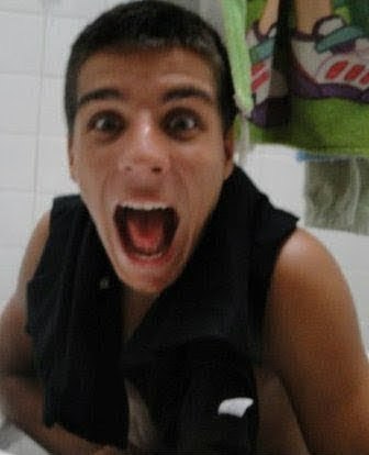 Surfista, skatista, narguile, praia, gostosão(aham).