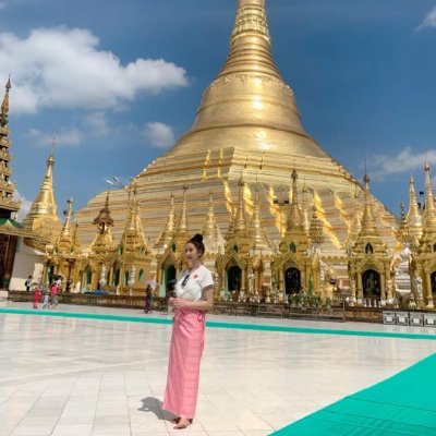 LizCrawfor14187's profile picture. Want to travel the world and make friends