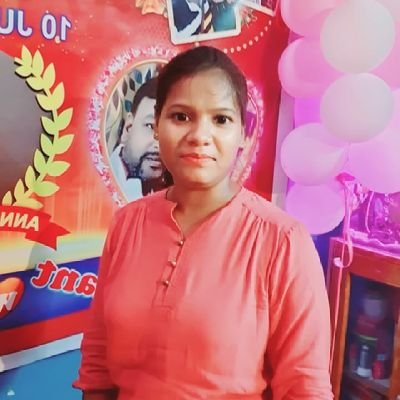 lovelyk15147165's profile picture. 