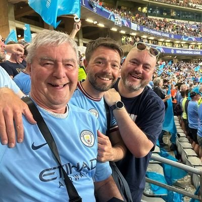 Wozzablue's profile picture. The best team in the land n all the world. .. home and away! Hyde CC
#pepteam