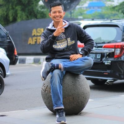 IndraSoema89892's profile picture.