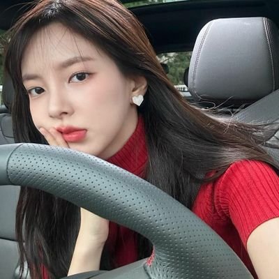 ╭⠀. @TakamatsuCityAU CITIZEN - Cabaret Singer. Shiraishi Rei (白石玲) . Takamatsu, August 14th 1996 . portrayed by #신수현 ↬ ¥629,000, ♦️ 2 / ♠️ 0