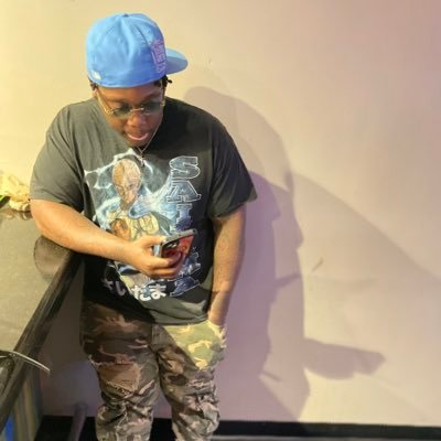 Cancer ☀️’ Libra 🌙’ Sag ⬆️ $$$ Chaser. |Being the Best Dad I Can Be 👨👧WithTrustInGodYoullNeverFail 💯| 25 Single❤. 🙌⛽🔥