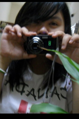 ohmyzheiicanfly's profile picture. Just an awesome typical teenager.. :)