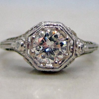 Fine Vintage & Antique Jewelry at reasonable prices.  I sell what I love!