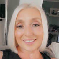 Samantha Towle (@samtowlewrites) 's Twitter Profile