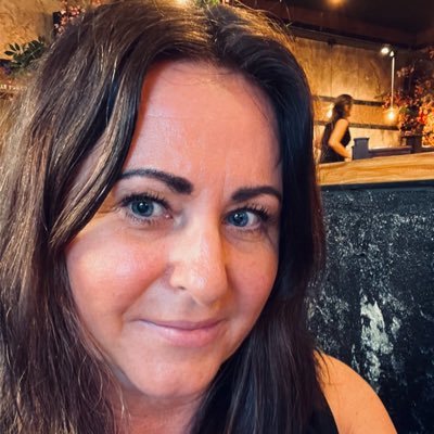 elg1612_elaine's profile picture. 