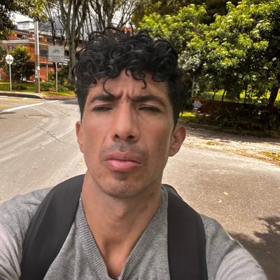 Htuto_AA's profile picture. El éxito se consigue con la felicidad