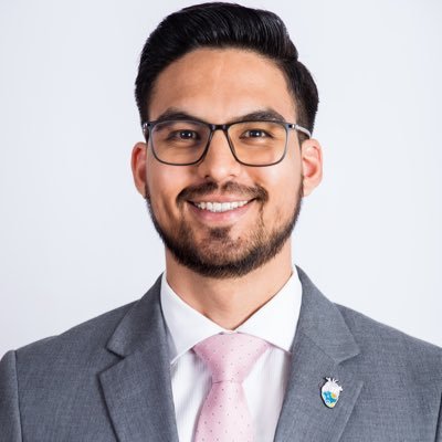 Ecuadorian🇪🇨| Internal Medicine PGY-2 at Danbury Hospital/Yale SOM🇺🇸| Interested in Cardio-metabolic diseases🫀| Music makes it all better | Soccer fan