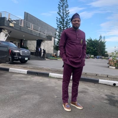 Mass Communication. Arsenal 💯 Sporting Lagos » Lagos, Nigeria🎈Born 27th Of March 🎊 Progressive To The Core 🧹