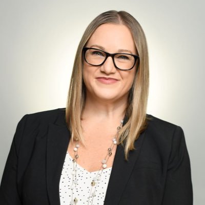 LaurenTaylor102's profile picture. | Marketer | Traveler | Photographer | Harry Potter Expert | Media Researcher | Foodie | #Legal #Marketing |