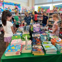 Pope Elementary Library (@popereads) 's Twitter Profile Photo Pope Elementary Library (@popereads) 's Twitter Profile Photo